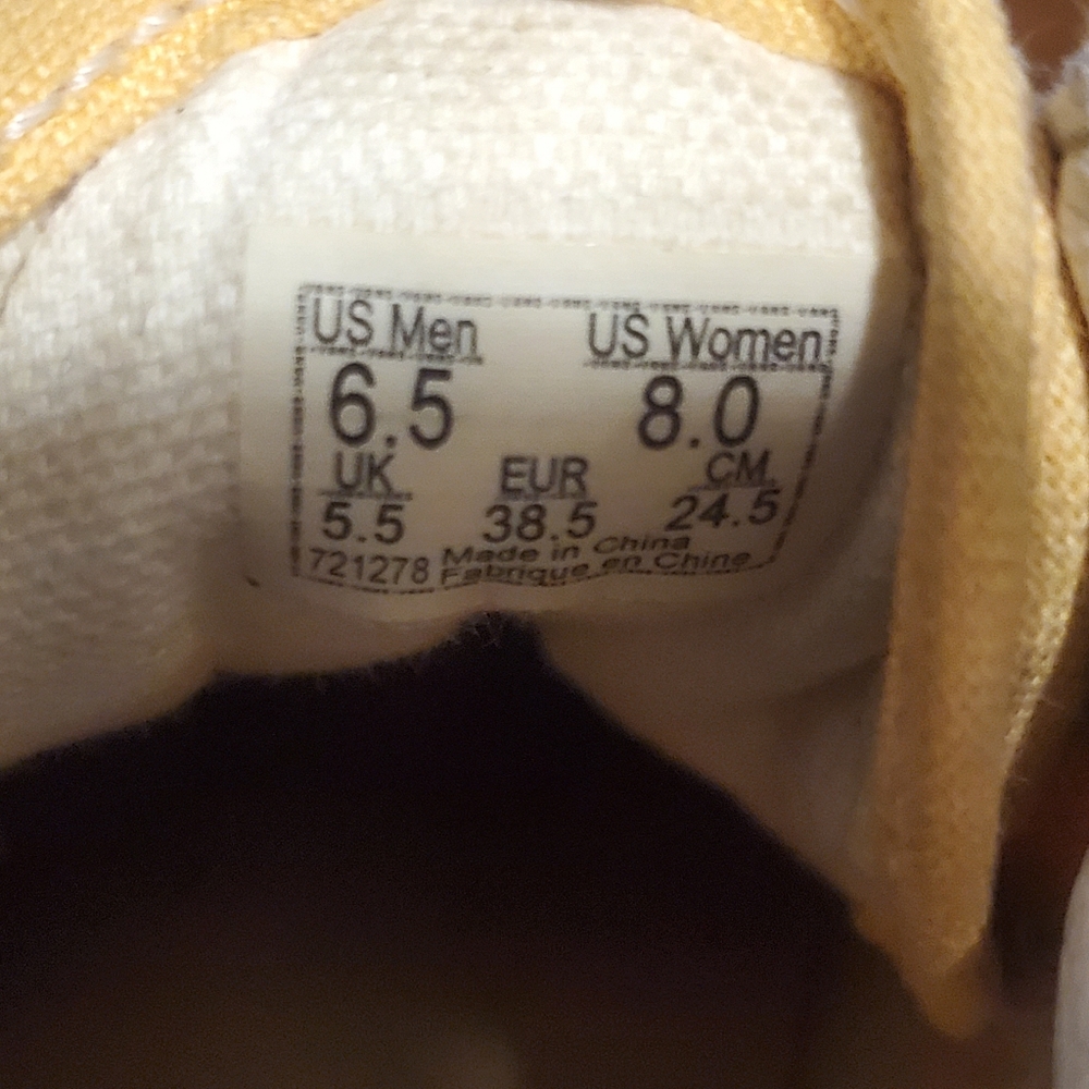Custom Vans - Picture 5 of 5